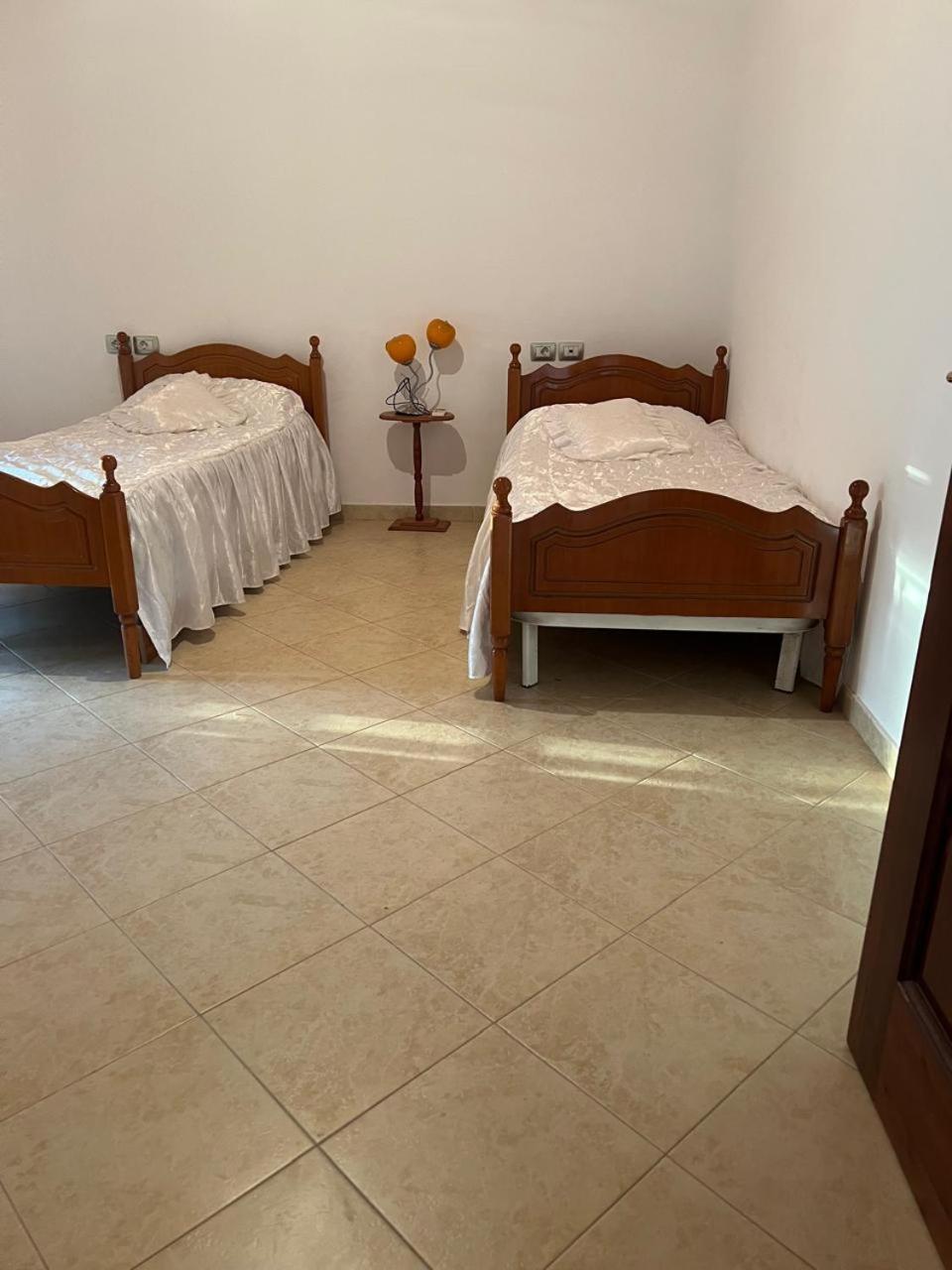 Hotel Nori House Vlorë Esterno foto